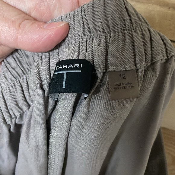 T Tahari size 12 gaucho tan color pants - Picture 6 of 6